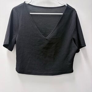 SHEIN Black V-Neck Crop Top